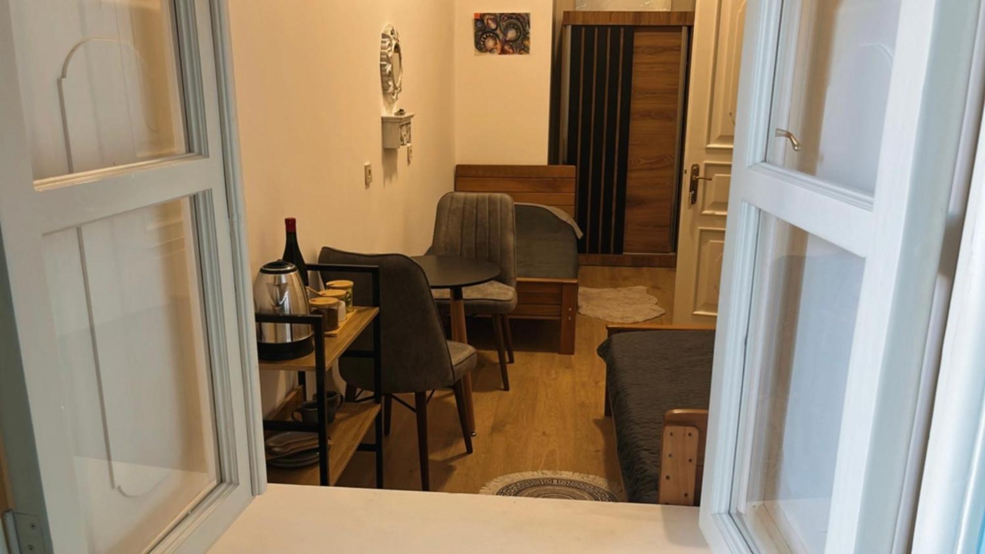 Salomes Guest Room Tbilisi Exterior foto